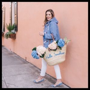 PREPPY CHIC STYLE MYSTERY BOX (5 ITEMS)